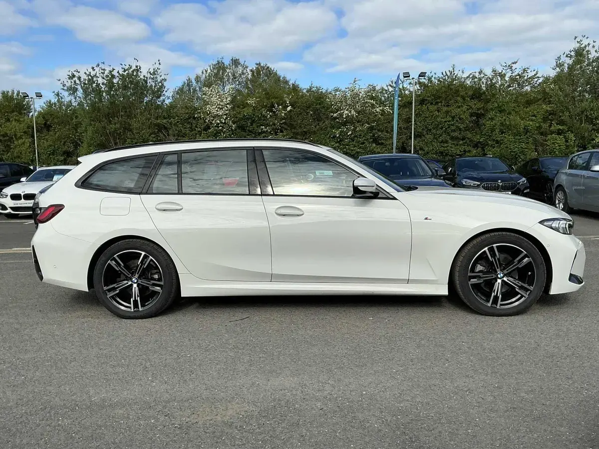 Usado BMW 320 M Sport 181 HP (133 kW) 2024 Branco Carrinha