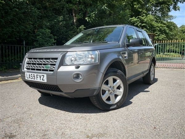 Grey Used 2010 Land Rover Freelander 2 SUV | £2,750 (Good price) - Image 1/1