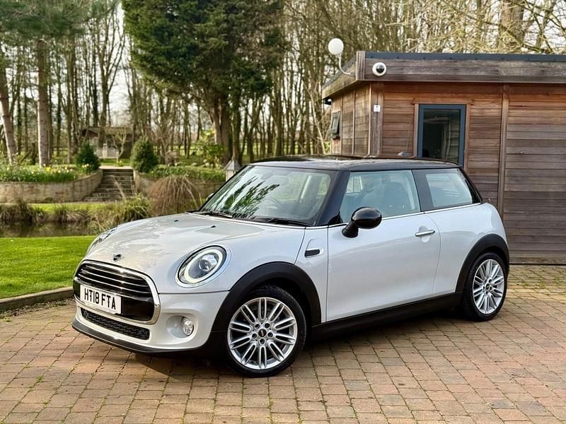Used Mini Cooper D Hatch 2018 Silver Hatchback