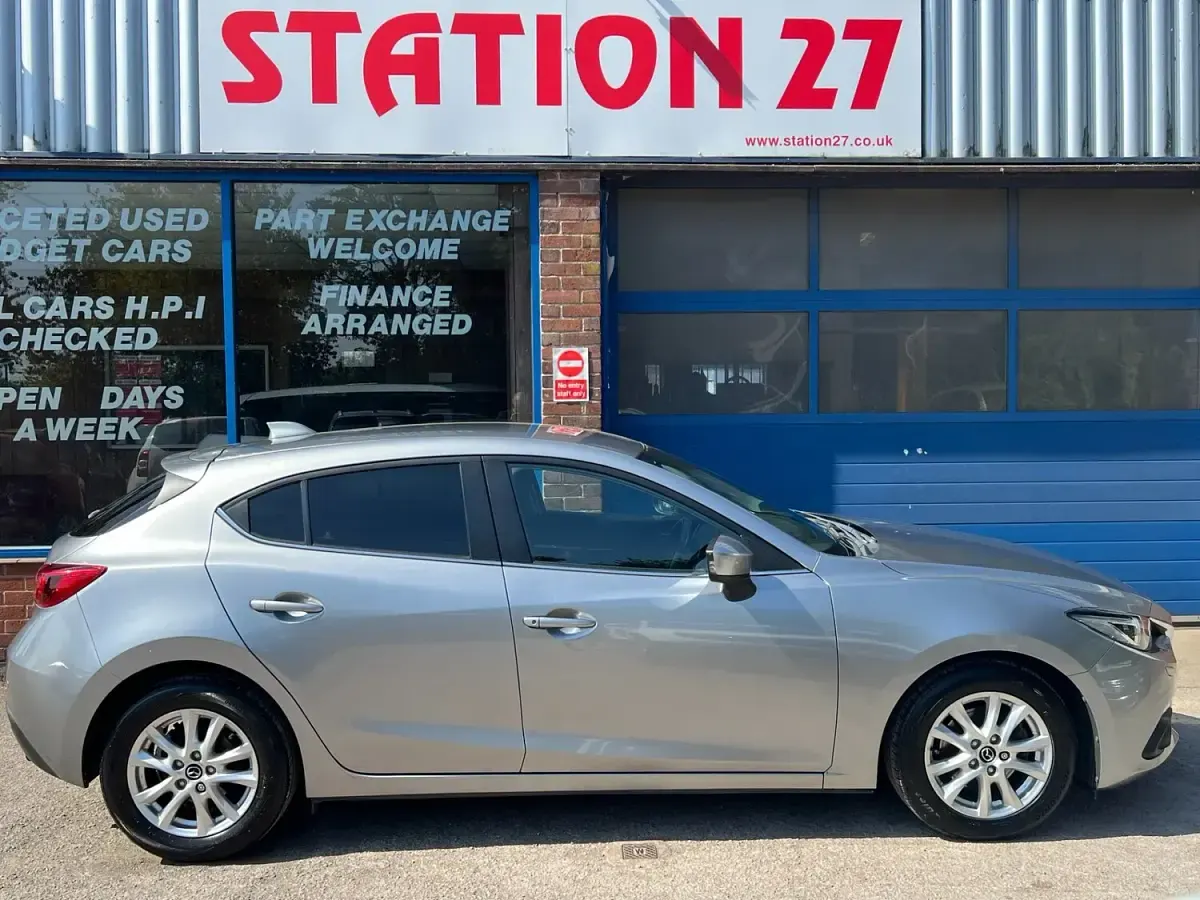 Used Mazda 3 165 HP (121 kW) 2014 Silver Hatchback