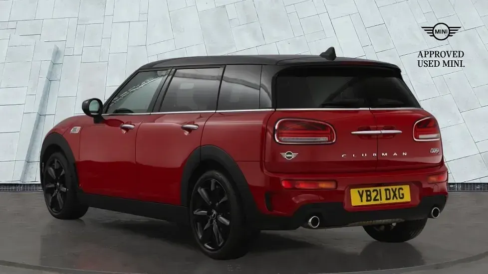 Used Mini Cooper S Clubman Exclusive 176 HP (129 kW) 2021 Red Estate