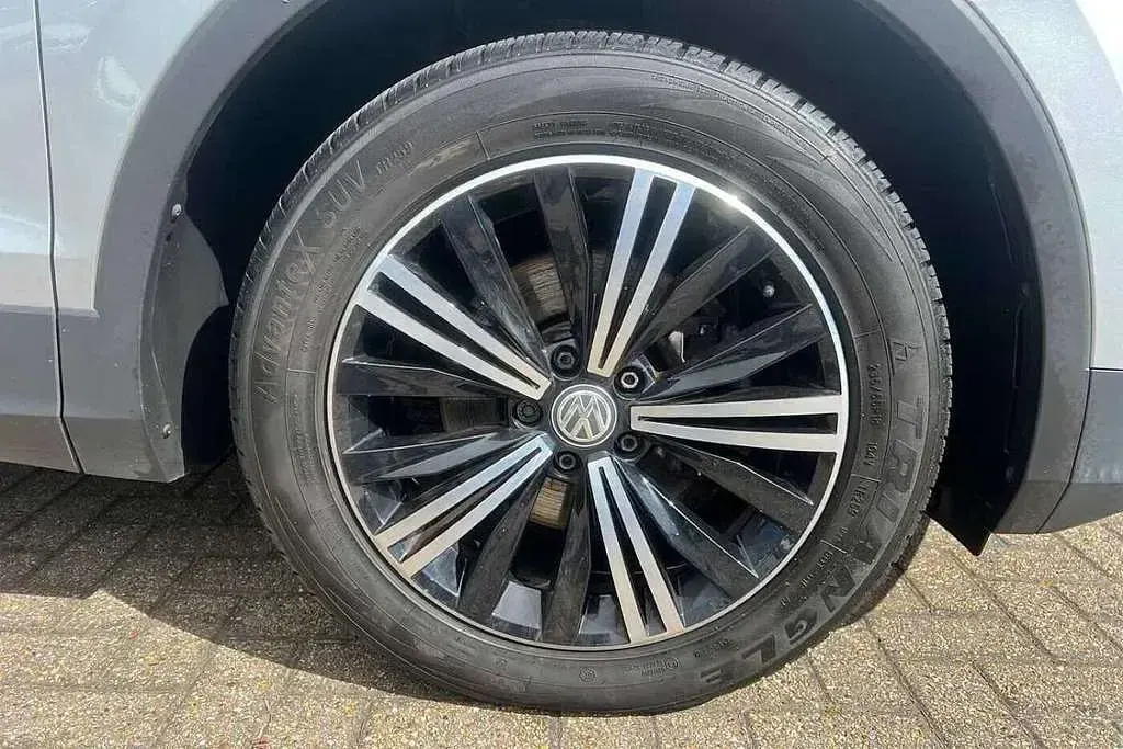 Used VW Tiguan SE 150 HP (110 kW) 2019 Silver SUV
