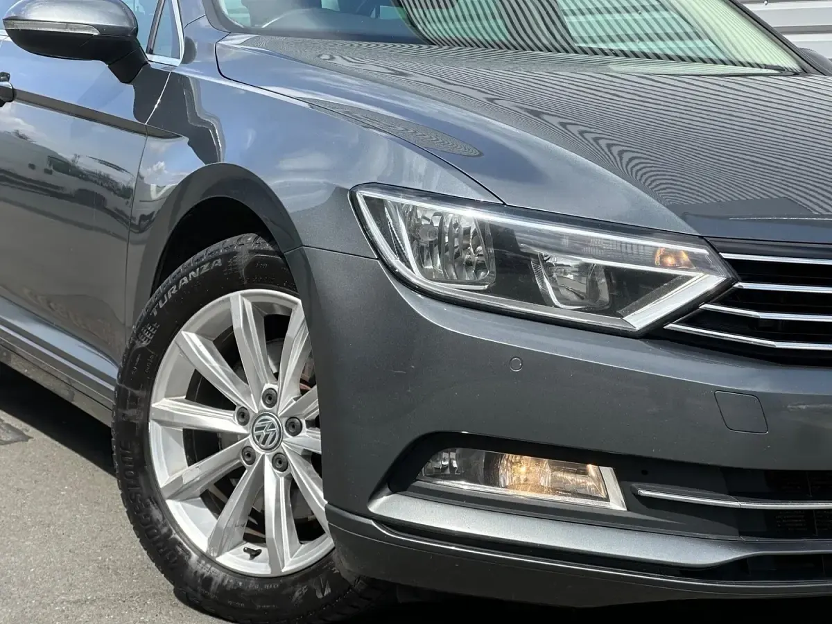 Used VW Passat Business 150 HP (110 kW) 2016 Grey Sedan