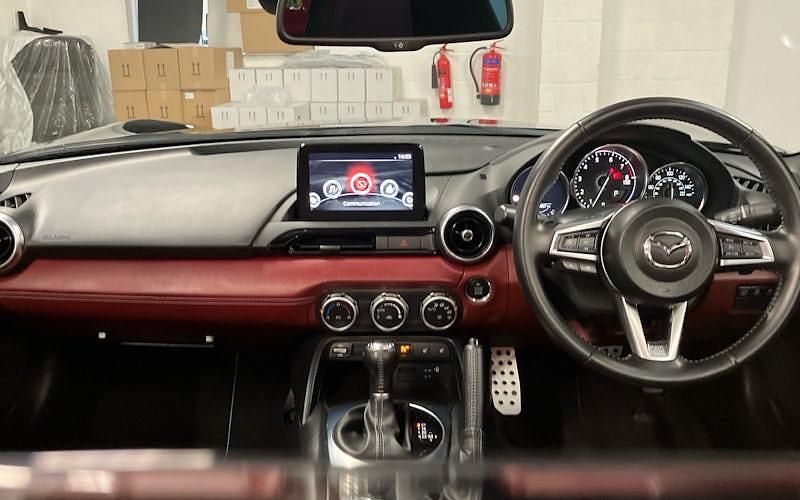 Used Mazda MX5 Inclusive 184 HP (135 kW) 2022 Cabriolet