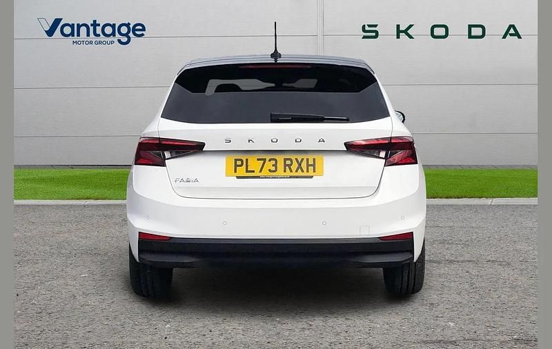 Used Skoda Fabia Colour Edition 94 HP (69 kW) 2023 Candy white body / black magic pearl effect roof Hatchback