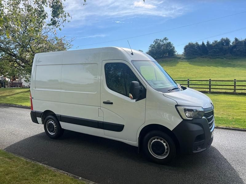 Used Renault Master 135 HP (99 kW) 2023 White Van