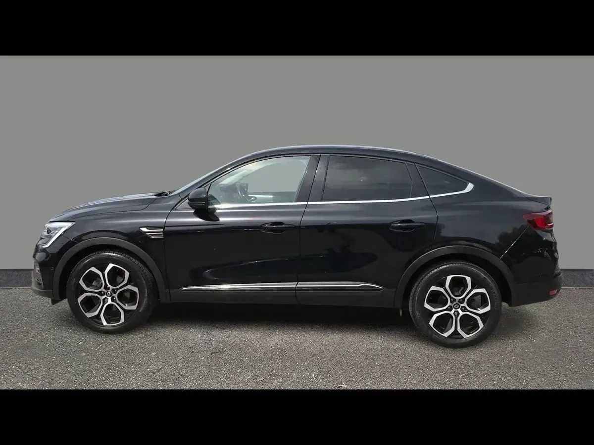 Used Renault Arkana Version S 143 HP (105 kW) 2021 Black SUV