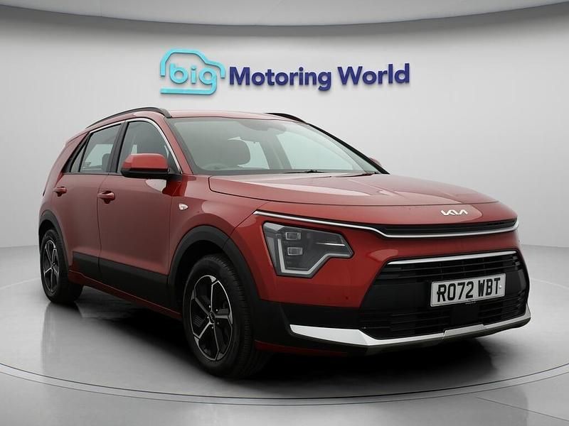 Red Used 2022 Kia Niro SUV | £18,200 (Fair price) - Image 1/4