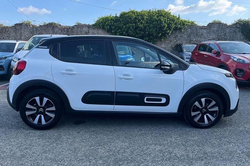 Used Citroën C3 PureTech 110 HP (80 kW) 2024 White Hatchback