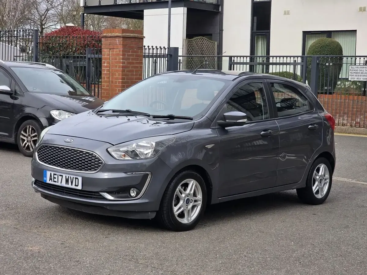 Used Ford Ka Plus Zetec 70 HP (51 kW) 2017 Grey Hatchback