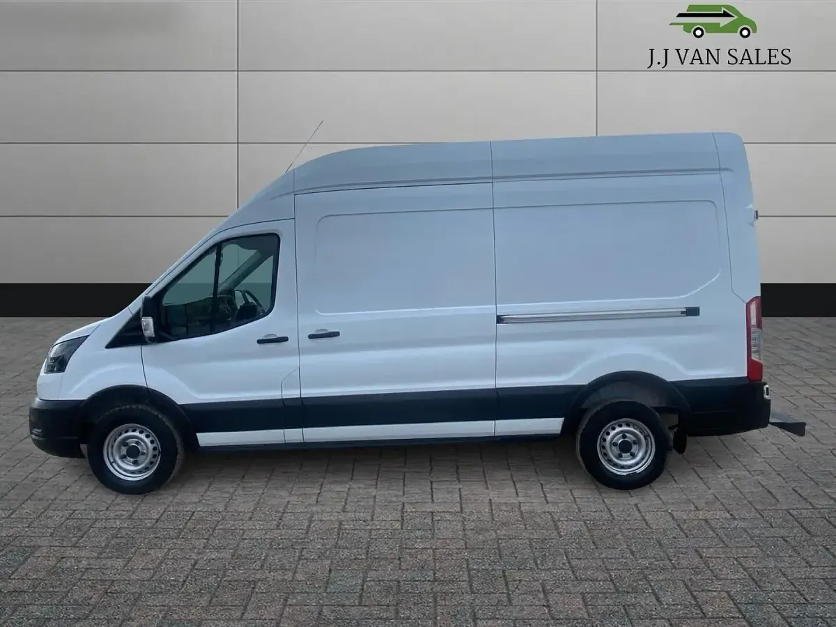 Used Ford Transit S 130 HP (95 kW) 2021 White Van