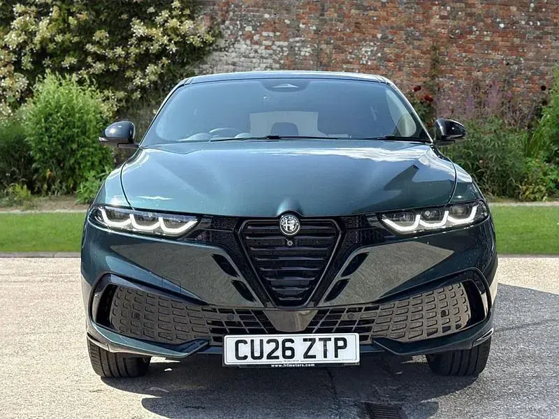 Used Alfa Romeo Tonale 174 HP (127 kW) 2026 Green SUV