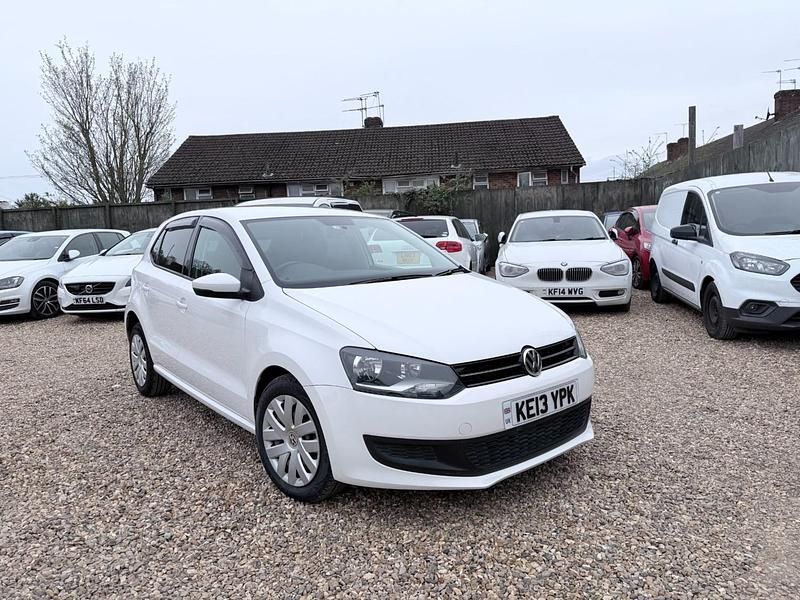 Begagnad VW Polo SE 2013 Vit Halvkombi