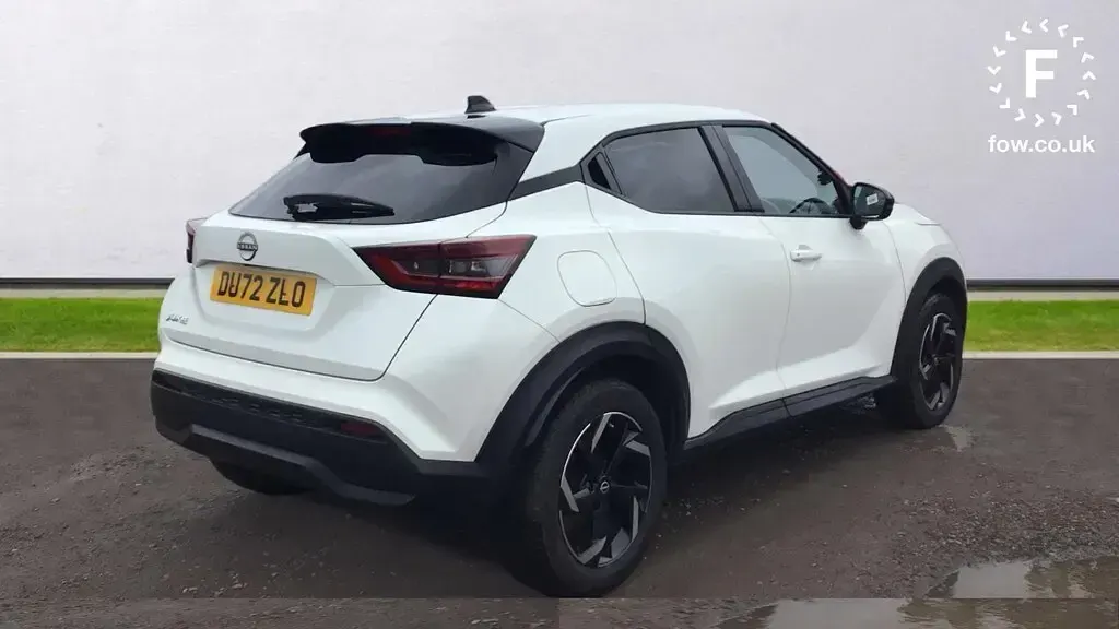 Used Nissan Juke N-Connecta 114 HP (83 kW) 2022 White SUV