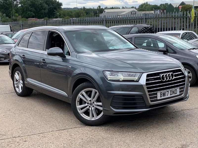Grey Used 2017 Audi Q7 S-Line SUV | £19,699 (Good price) - Image 1/4