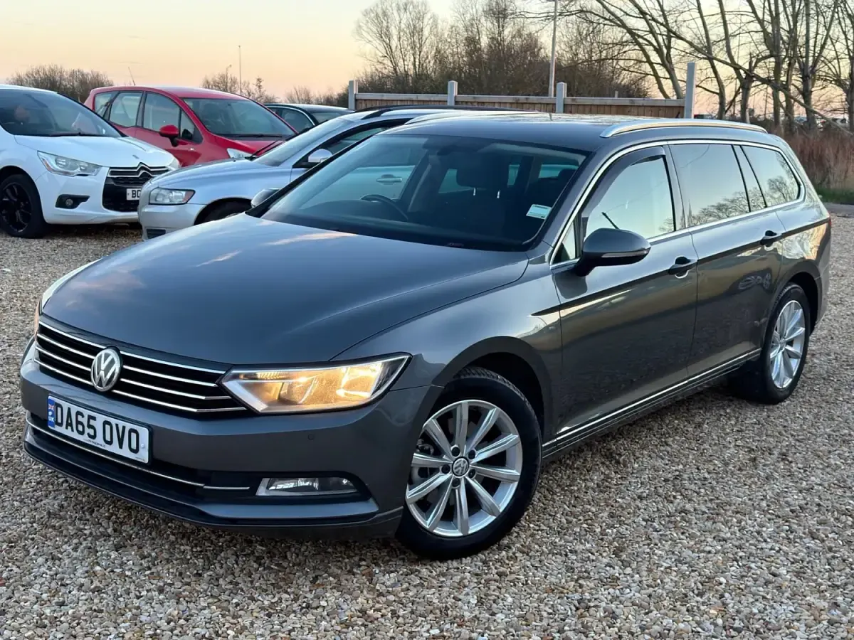 Begagnad VW Passat Business 2015 Grå Kombi