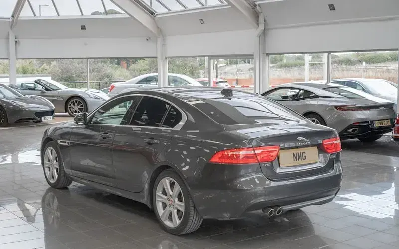 Used Jaguar XE Portfolio 179 HP (131 kW) 2019 Sedan