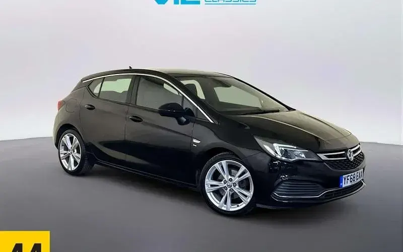 Used Vauxhall Astra SRi 200 HP (147 kW) 2018 Hatchback