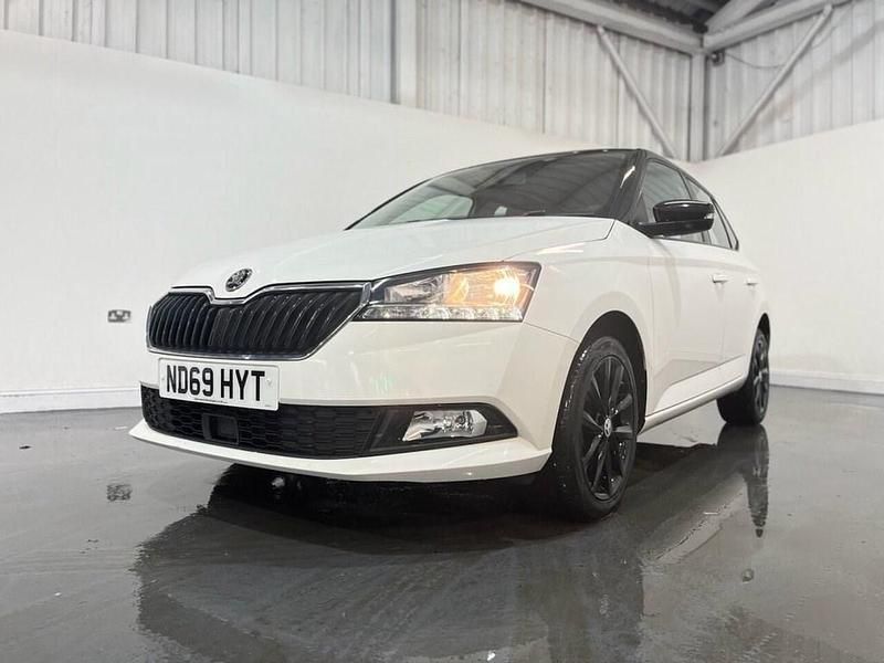 Used Skoda Fabia Colour Edition 95 HP (69 kW) 2020 White Hatchback