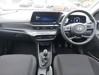 New Hyundai i20 Ultimate 100 HP (73 kW) 2025 White Hatchback