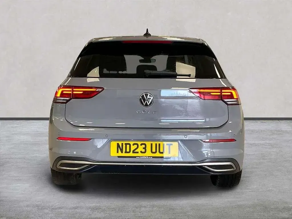 Used VW Golf VIII Edition 150 HP (110 kW) 2023 Grey Hatchback