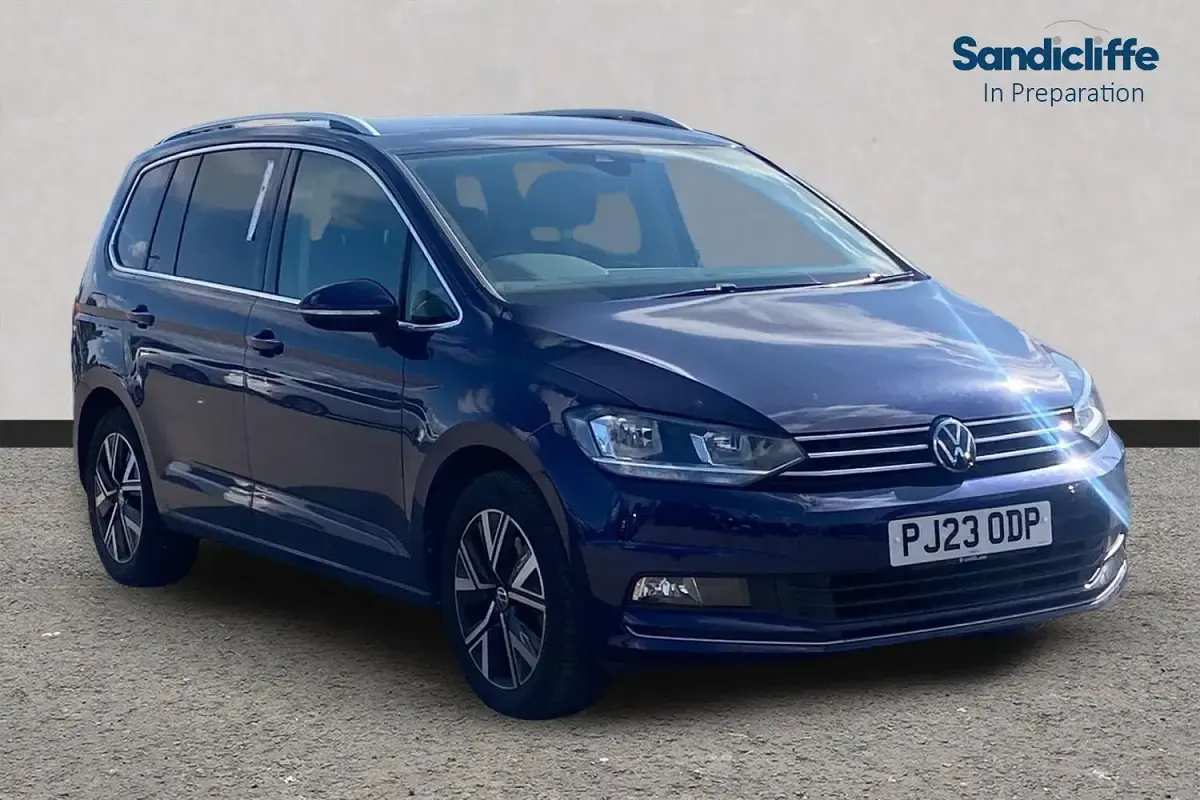 Used VW Touran SEL 150 HP (110 kW) 2025 MPV