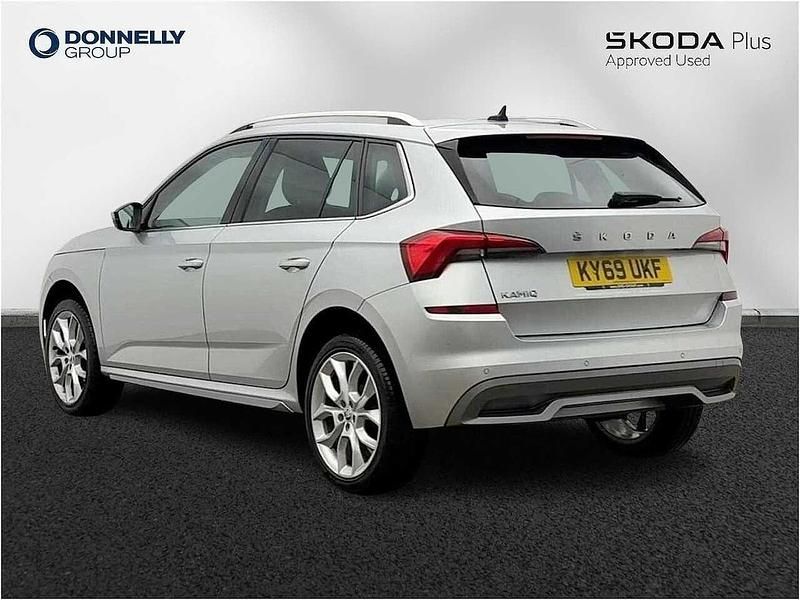 Used Skoda Kamiq SE L 85 HP (62 kW) 2019 Brilliant silver metallic SUV