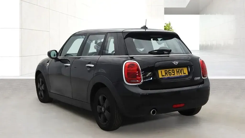 Used Mini Cooper Classic 2019 Black Hatchback