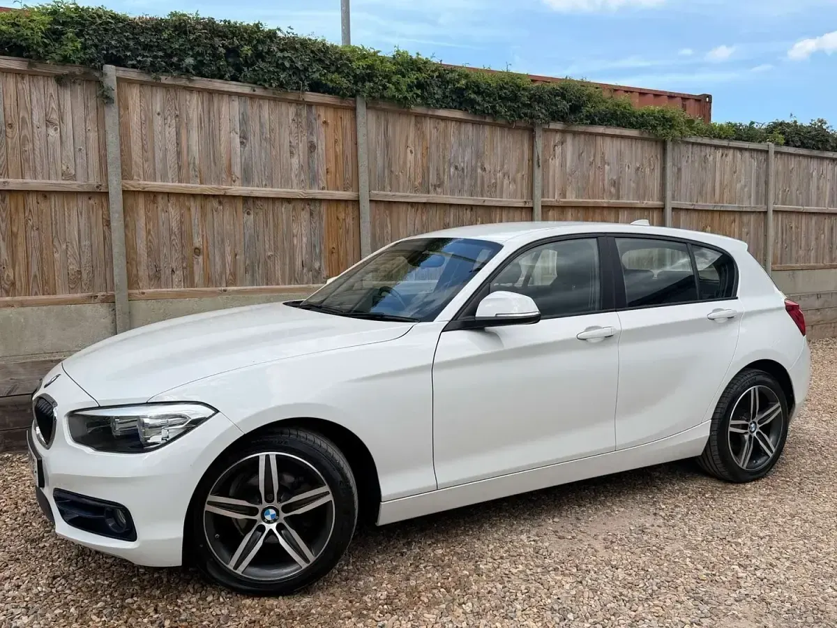 Used BMW 116 Sport Line 114 HP (83 kW) 2019 White Hatchback