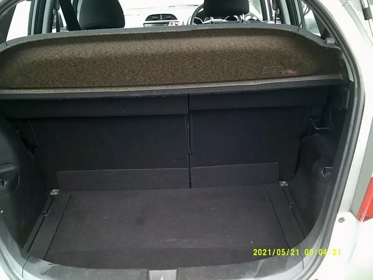 Used Honda Jazz SE 90 HP (66 kW) 2010 Silver Hatchback