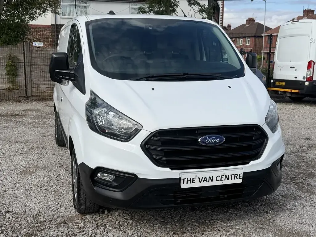 Used Ford Transit Custom 105 HP (77 kW) 2021 White Van