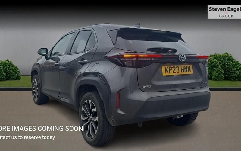 Used Toyota Yaris Hybrid Design 116 HP (85 kW) 2026 Estate