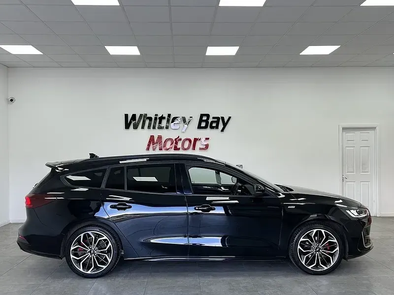 Used Ford T ST-Line 2023 Agate black (premium colour) Estate