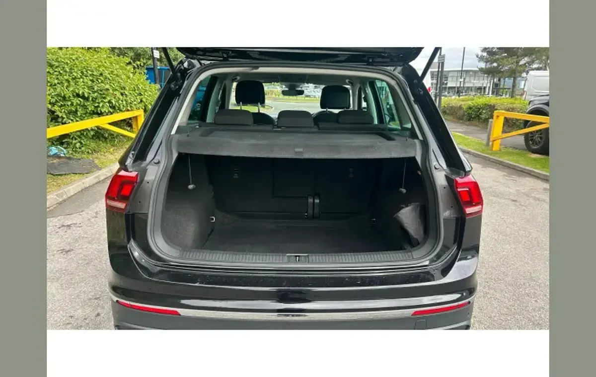 Used VW Tiguan Life 128 HP (94 kW) 2021 Black SUV