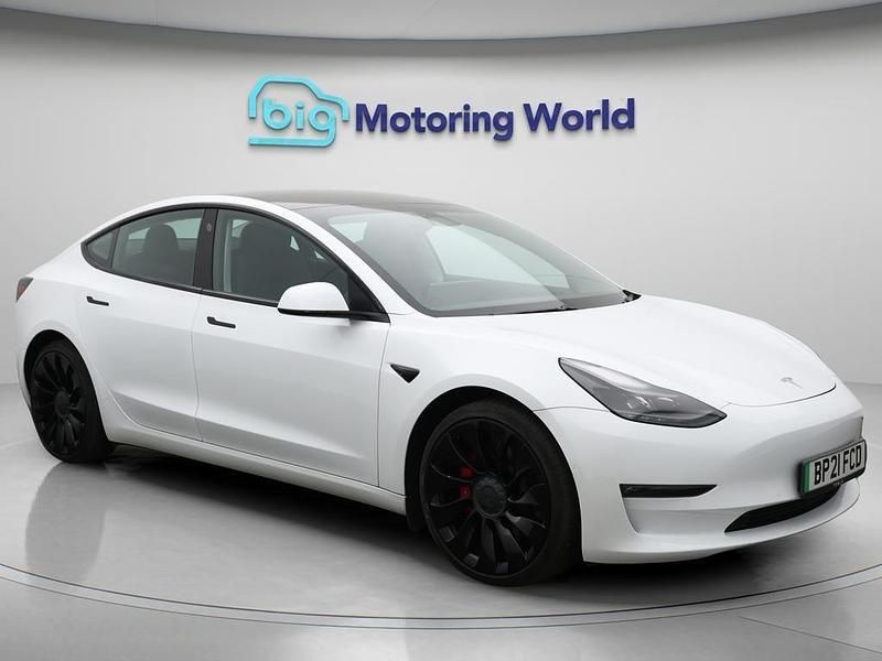 White Used 2021 Tesla Model 3 Performance Sedan | £22,000 (Fair price) - Image 1/4