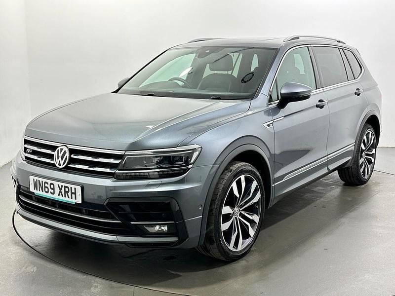 Used VW Tiguan Allspace R-line 150 HP (110 kW) 2019 Grey SUV