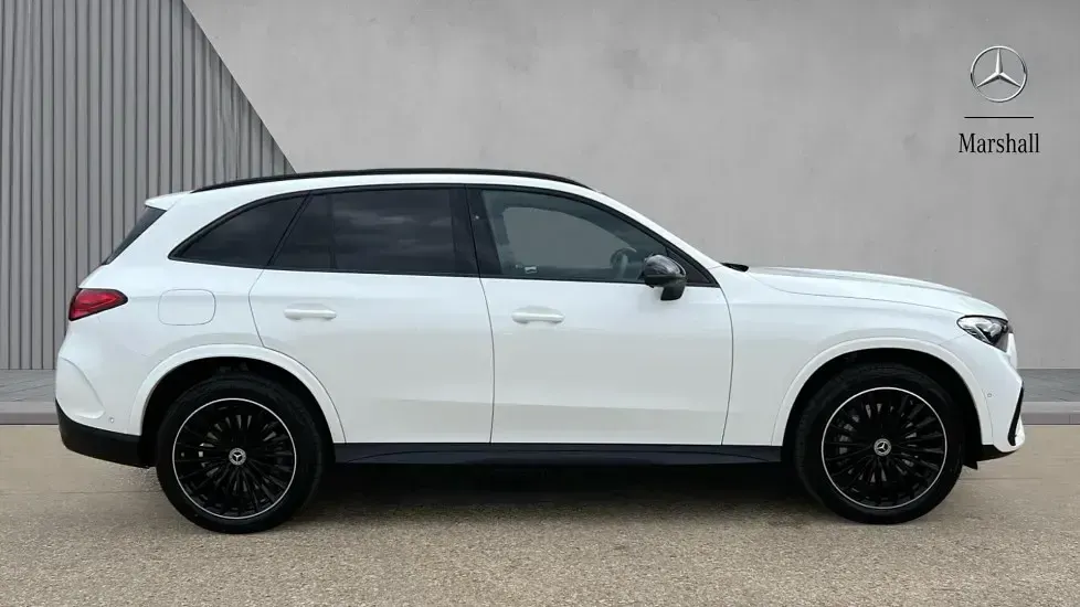 Used Mercedes GLC300e Urban 313 HP (230 kW) 2025 Polar white SUV