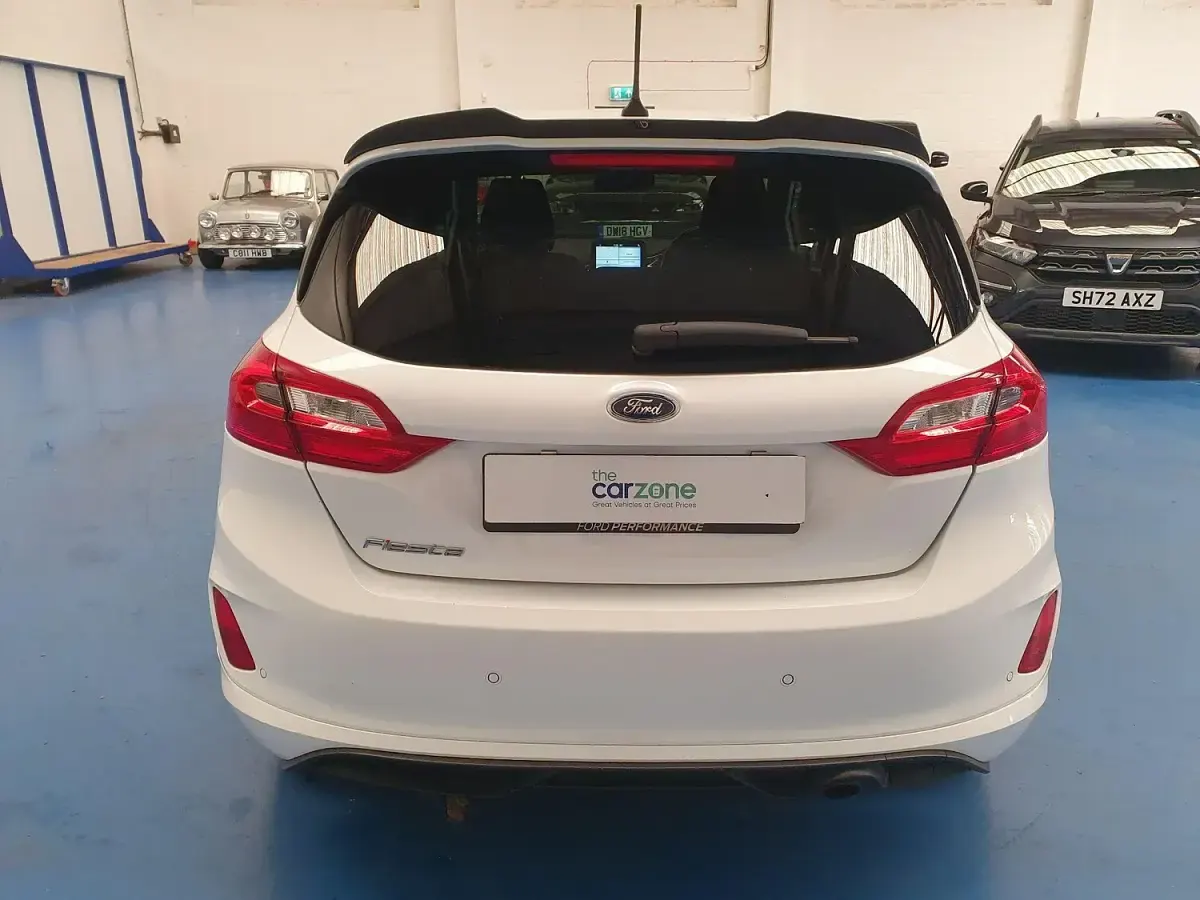 Used Ford Fiesta ST-Line 100 HP (73 kW) 2018 White Hatchback