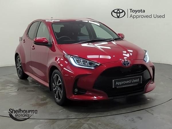 Used Toyota Yaris Hybrid Design 2022 Red Hatchback