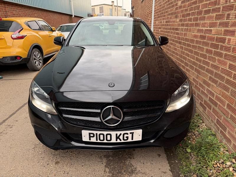 Used Mercedes C200 Executive 136 HP (100 kW) 2016 Black Sedan