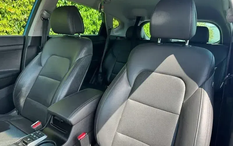Usado Hyundai Tucson Premium 141 HP (103 kW) 2017 Azul SUV