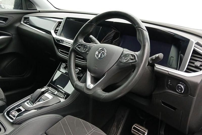 Used Vauxhall Grandland X Ultimate 130 HP (95 kW) 2022 White SUV