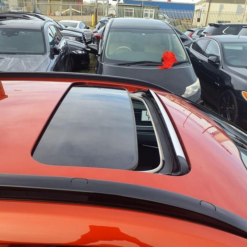 Used Kia Niro 147 kW (201 HP) 2023 Orange SUV