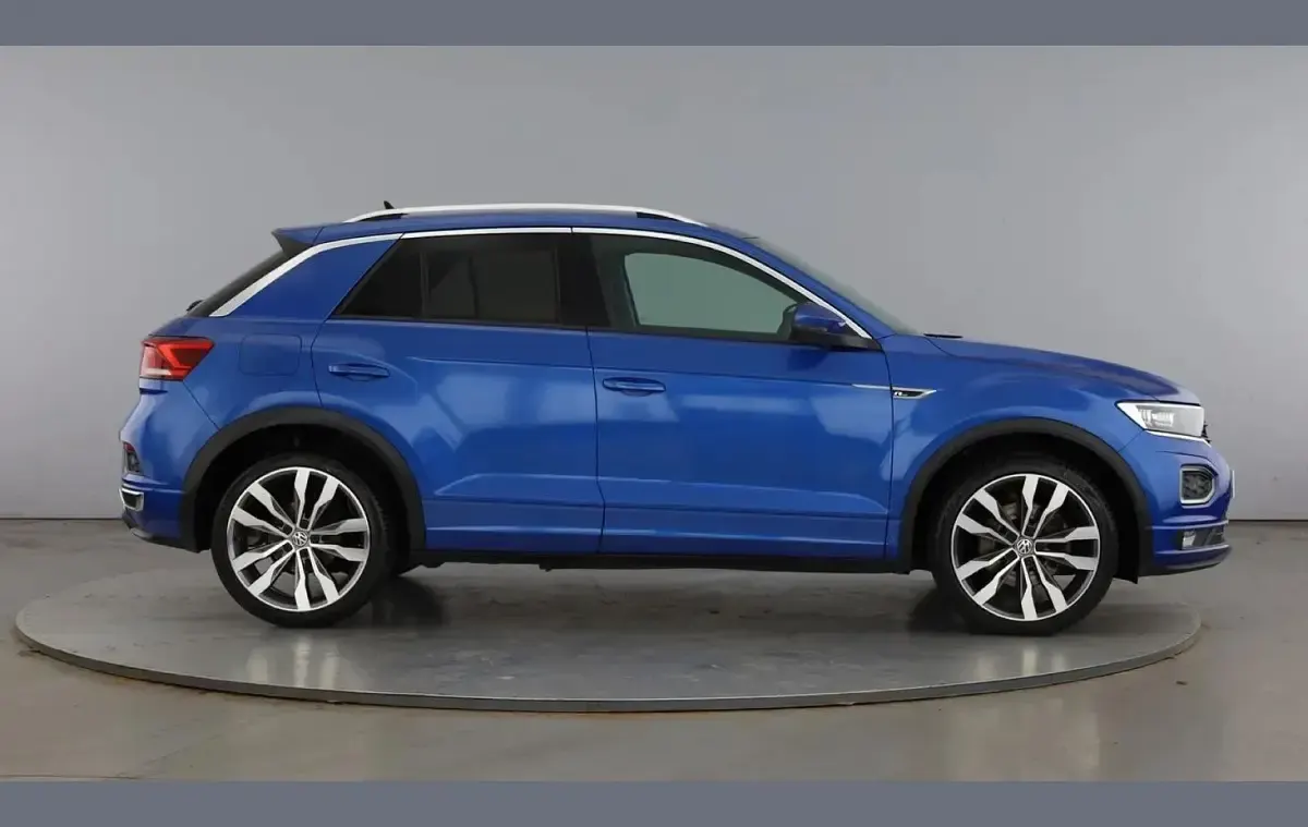 Used VW T-Roc R-line 150 HP (110 kW) 2020 Blue SUV