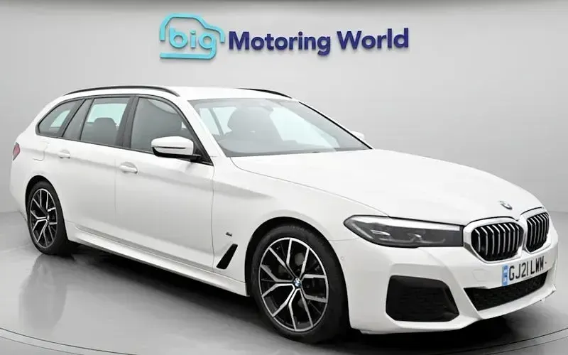 Begagnad BMW 520 M Sport 190 HK (139 kW) 2023 Kombi