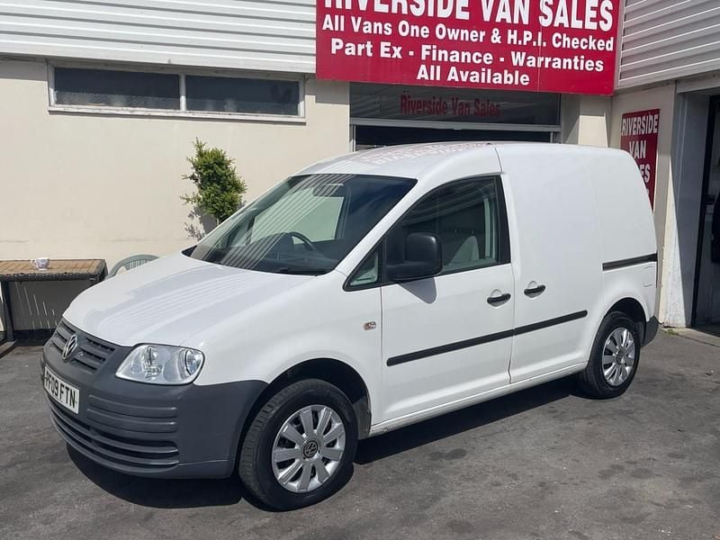 Used VW Caddy 104 HP (76 kW) 2009 White MPV