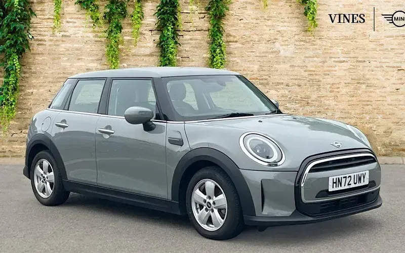 Used Mini Cooper Classic 136 HP (100 kW) 2022 Hatchback
