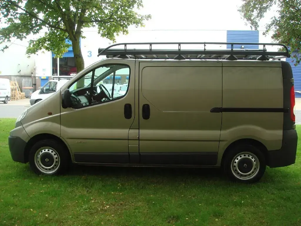 Used Renault Trafic 2007 Grey MPV