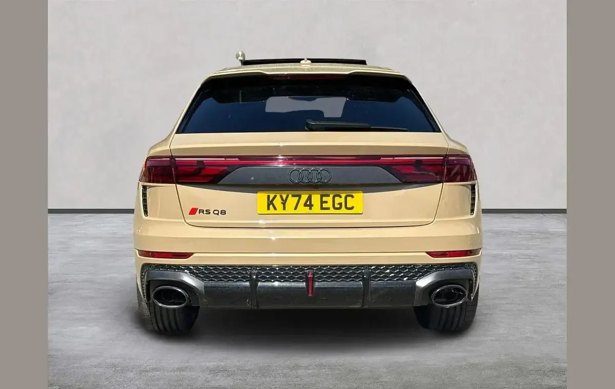 Usado Audi RS Q8 Performance 640 CV (470 kW) 2024 Dorado SUV