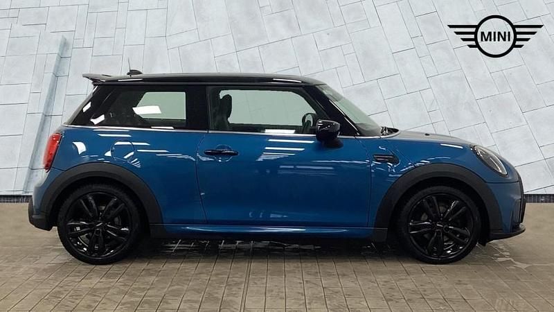 Used Mini Cooper Hatch 134 HP (98 kW) 2022 Blue Hatchback